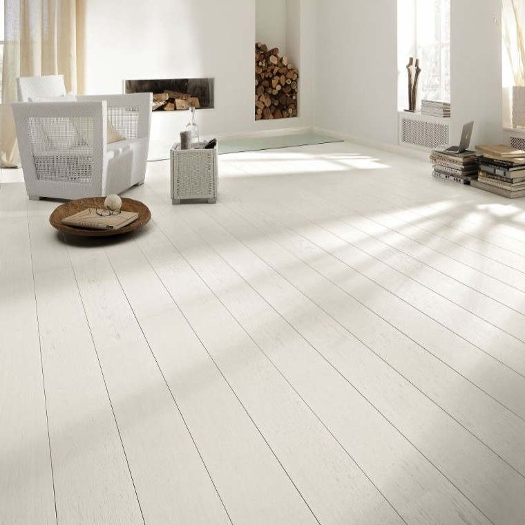 Uzkopšana - Ozols Harmonious Polar white laka PD400 8081